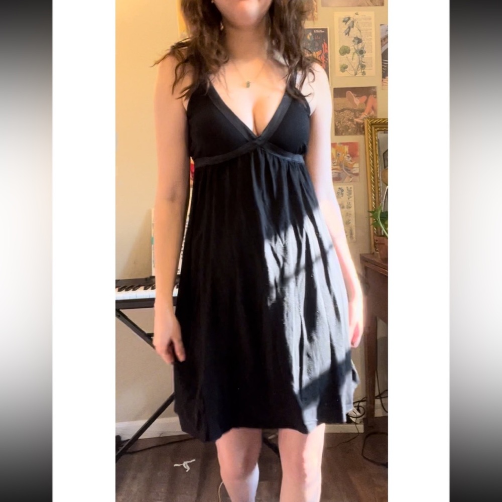 vintage 90s/y2k Black low v tie back dress